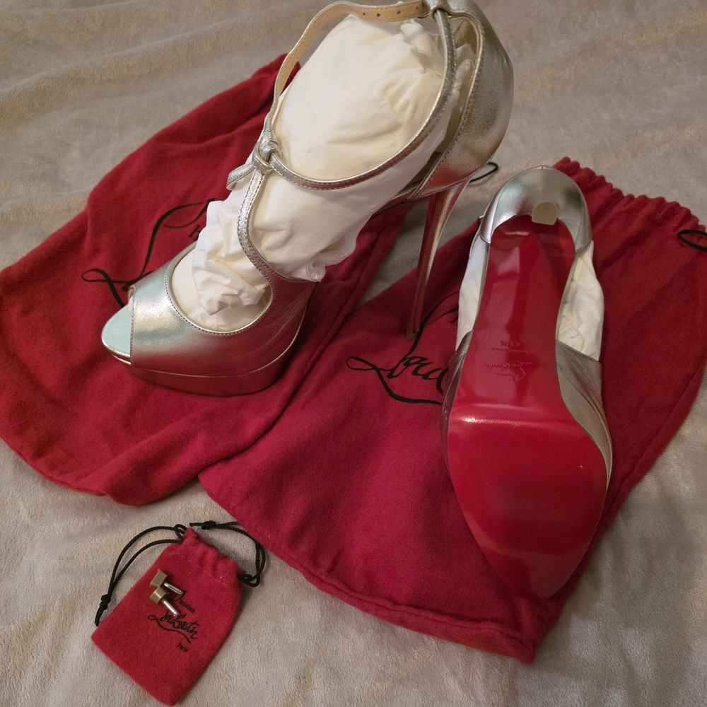 Christian Louboutin Metallic Gold Peep Toe Heels